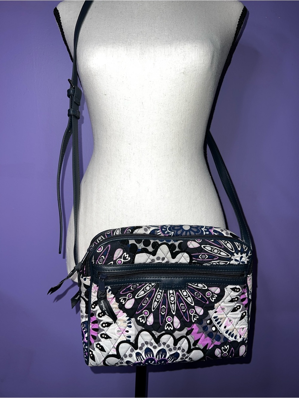 Mimosa Medallion Trimmed Crossbody- Vera Bradley 2020